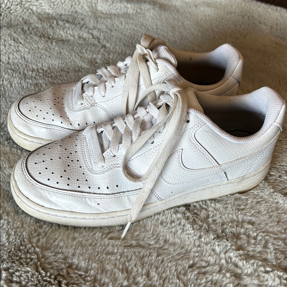 Nike Classic Air Force 1 - women’s size 9